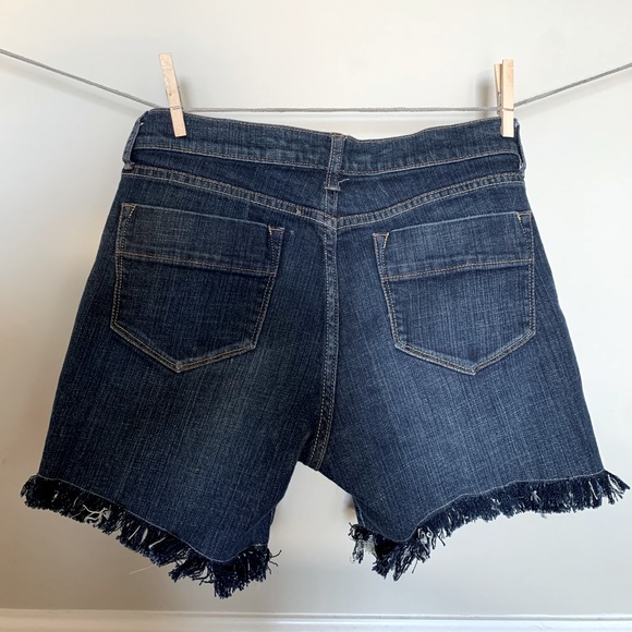Sweetheart old Navy shorts - Picture 2 of 4